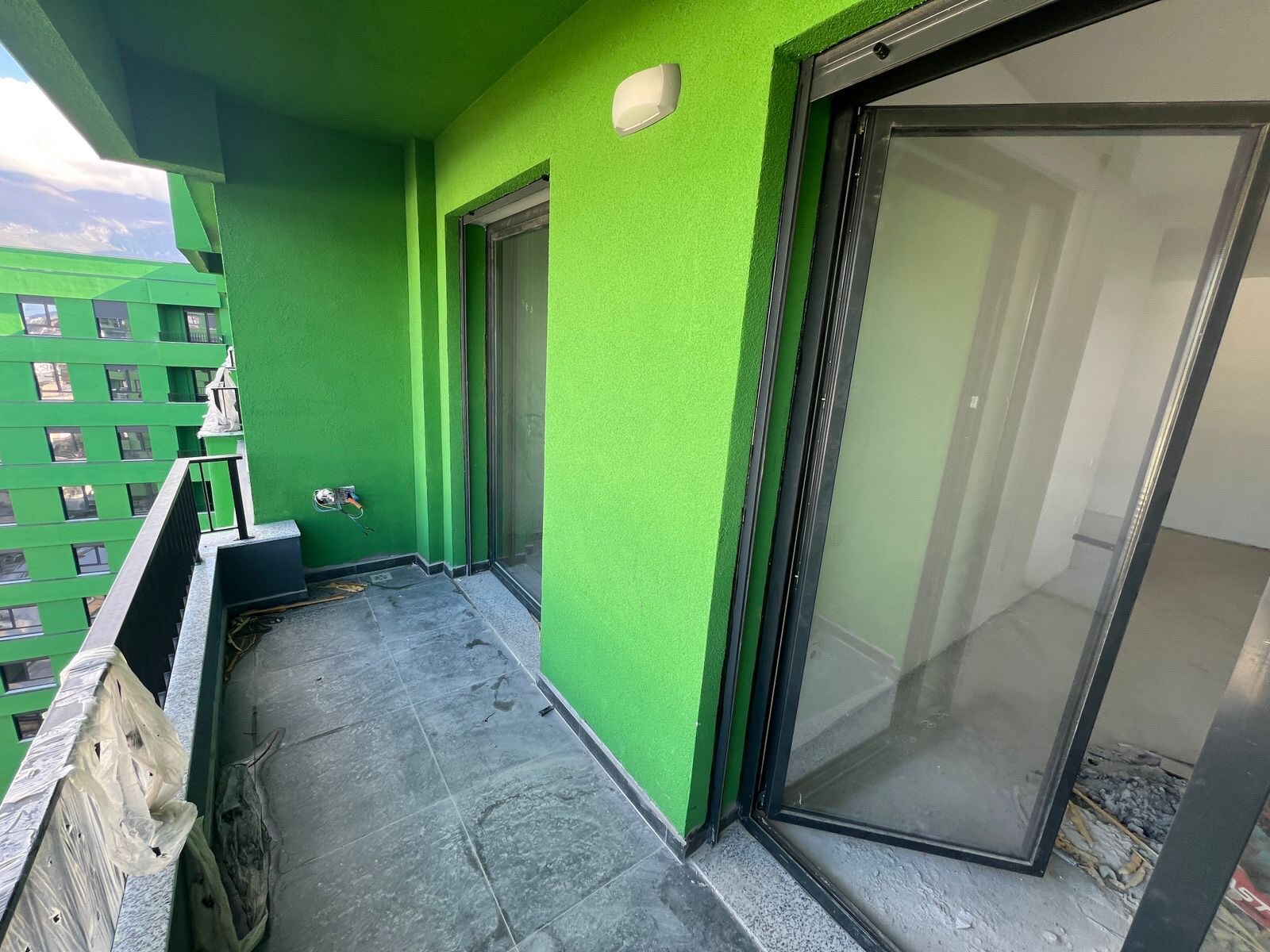Shitet apartament 2+2+ ballkon, 5 Maj - 4