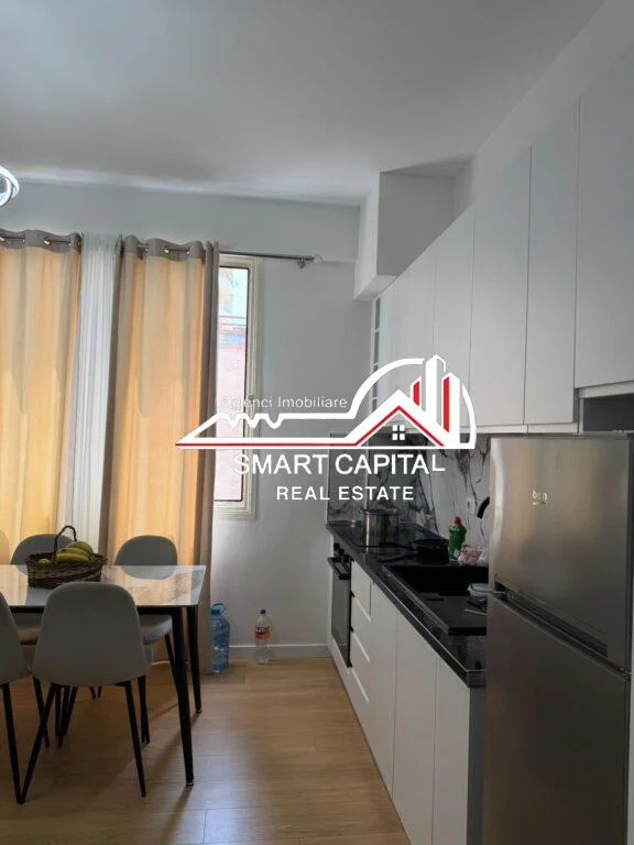 SHITET APARTAMENT 2+1 PRANË SHKOLLËS “JANI MINGA”, VLORË!
