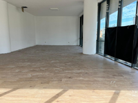 Jepet me qira ambient komercial tek Mine Peza Residence!! - 2