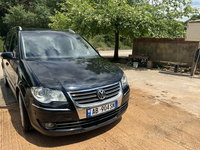 Shitet Volkswagen Touran, viti 2009 - 2