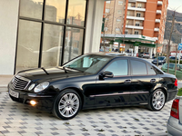 Mercedes-Benz - 7
