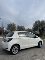Toyota Yaris 1.5 Hybrid Automat - 4