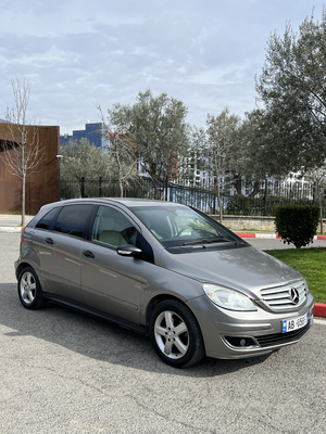 B class full servis 1.8 nafte manual - 1