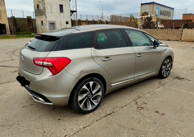 Citroen DS5 2.0 Nafte / Hibrid Panoramik - 2
