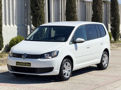 VOLKSWAGEN TOURAN 2.0 DIESEL. AUTOMATIKE 2013 - 1