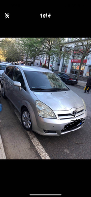 Toyota corolla Verso - 1