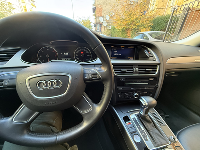Audi A4 2.0TDI Quattro - 9