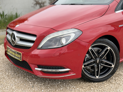 MERCEDES BENZ B-CLASS 200 CDI. AUTOMATIKE. 2013 - 10