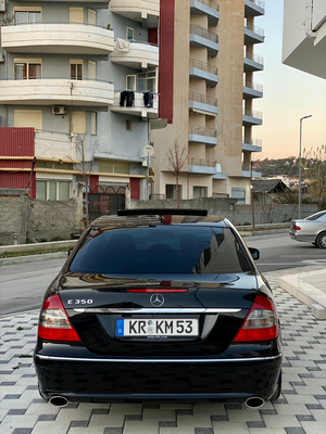 Mercedes-Benz - 2