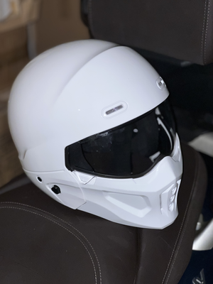 Helmetë per motorr - 1